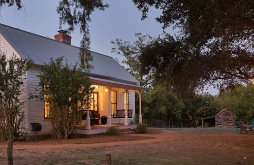 Llano Cottage | Historic lodging on the banks of the Llano River and One Block to Main Street