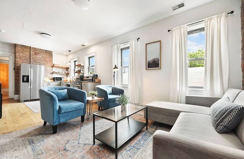 North Shore Apartment | Historic Loft Near Stadiums | Modern & Cozy