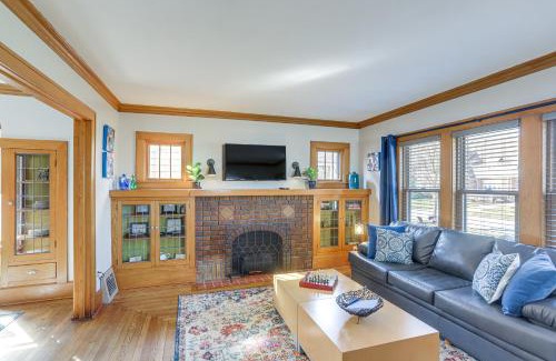 Lorain House | Historic Lorain Home Walk to Lake Erie!