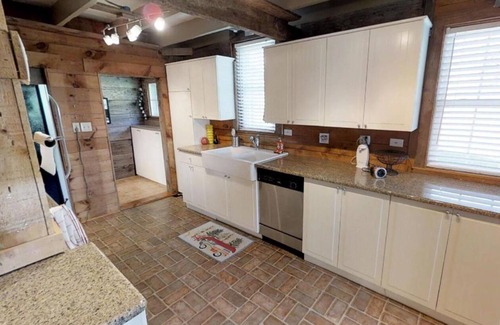 Williamsville Other | Historic luxury Farm House close to George Washington National Forest