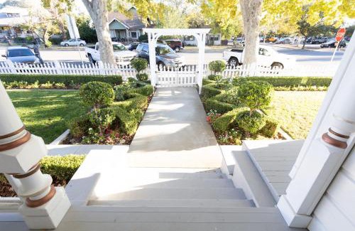 Winters Villa | Historic Luxury Queen Anne Victorian