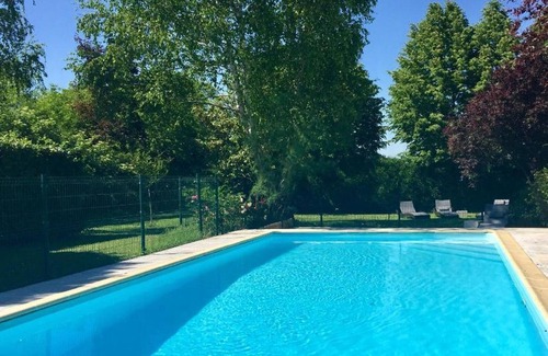 Ligre Cottage | Historic manor with private pool, near Chinon