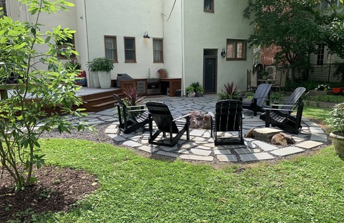 Cherokee Triangle House | Historic Mansion All Modern Amenities, Huge deck,Fire Pit, Hot Tub, Walk to Dine