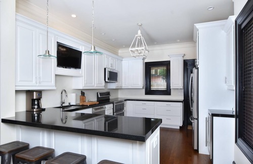 Downtown House | Historic Mansion in Heart of Downtown Lexington