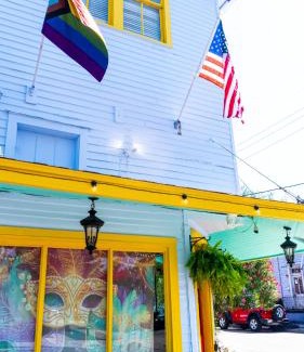 Faubourg Marigny Hotel | Historic Mardi Gras Inn