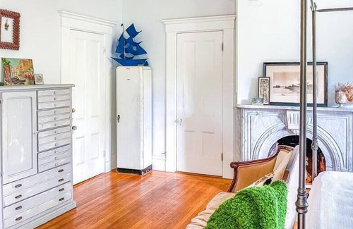 New Bedford House | Historic Melville Mansion Near Ferry – 3BR/3.5BA