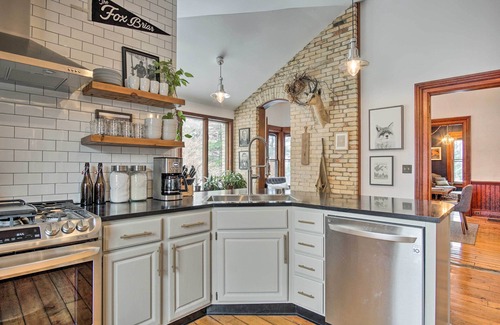 Burnips House | Historic Michigan Farmhouse w/Grill & Fire Pit!