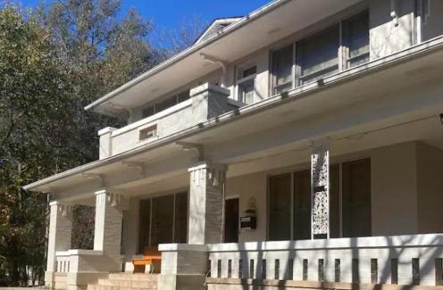 Sulphur Springs Bed & Breakfast | Historic Mitchell House