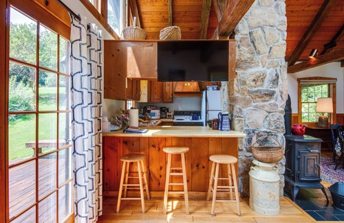 Drifting Cabin | Historic Morrisdale Area Cabin w/Deck & Fireplace