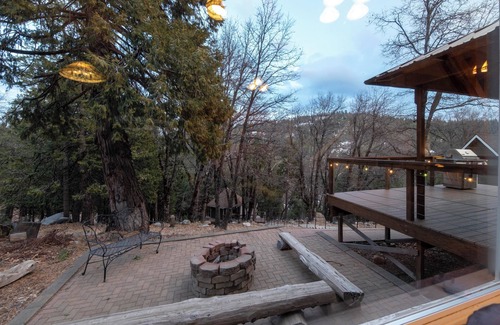 Iowa Hill Cabin | Historic Mountain Retreat - Close to Boreal