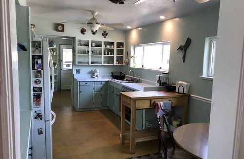 Sam Hughes House | Historic Neighborhood Home only .5 mile walk to U of A