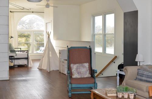 New Market Apartment | Historic New Market Retreat Walkable Location!