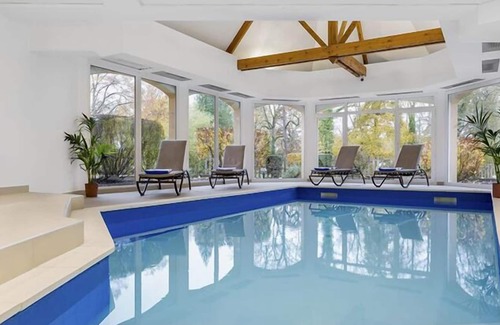 Connelles Condo | Historic Normandy Stay-Driving Distance to Paris-Family Friendly