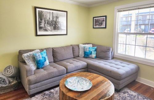 Newport House | Historic Nye Creek Cottage!