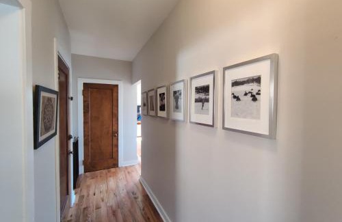 Oak Park Apartment | Historic Oak Park Home for 6/Hemingway District