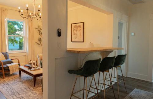 Lake Cherokee Apartment | Historic orlando Casita Joy, DT, Lake Eola, Delaney park, 2 bedrooms 1 bathroom Unit B