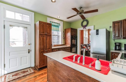 Petersburg House | Historic Petersburg Row Home