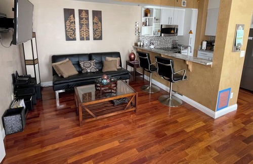 Cortez Hill Condo | Historic Property w/ Top Notch Amenities & Furnishings