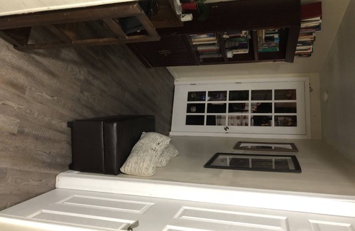 Middletown Apartment | Historic & Quaint Room downtown Middletown, DE awaits you!