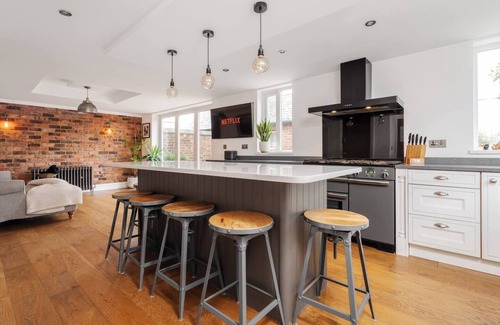 Kirkby Other | Historic Retreat with Large Garden | Free Parking