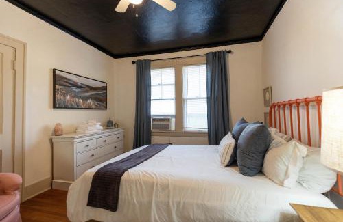 Midtown House | Historic Revival Midtown Memphis Duplex 64 Yes Pets Fast Wifi Free Parking