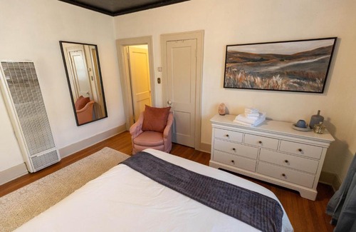 Midtown House | Historic Revival Midtown Memphis Duplex 64 Yes Pets Fast Wifi Free Parking