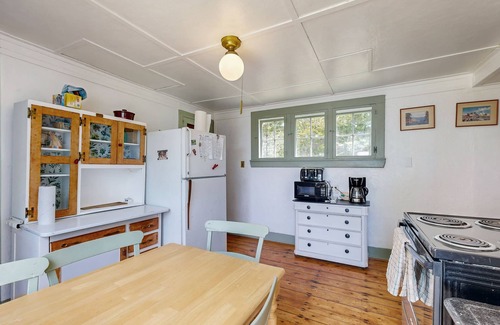 Trevett Cottage | Historic riverfront home with boathouse & private dock - dogs OK