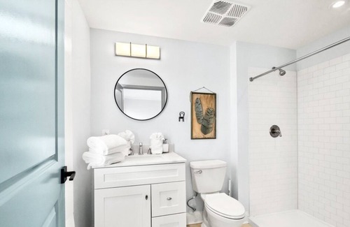 Conway Apartment | Historic Riverfront Studio Getaway by Main Street!
