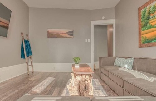 Harrisburg - Hershey Apartment | Historic Riverfront Tropical Gem w/ River Views