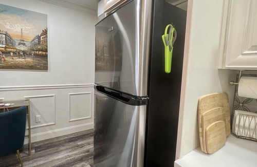 Haines City Apartment | Historic Romance Studio B