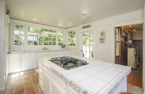Sausalito House | Historic Sausalito "Mermaid House" With Breathtaking Water Views