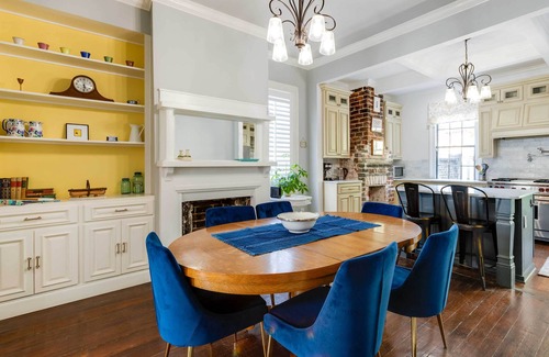 Savannah Victorian District House | Historic Savannah Home: 2 Blocks to Forsyth Park!