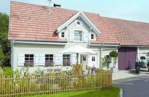 Bubsheim House | historic Schauberhof built in 1747