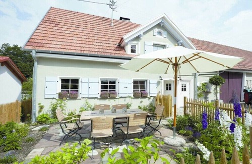 Bubsheim House | historic Schauberhof built in 1747