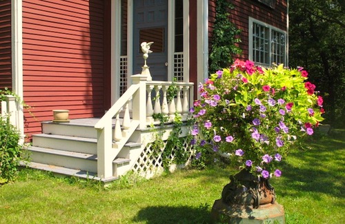 Kennebunkport House | Historic Schoolhouse Near Goose Rocks ,Pet Friendly, Pottery Lessons, Riverside