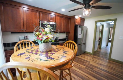 Brockton Apartment | Historic Sears & Roebuck River Home (Penthouse) The Village at Houser's Crossing