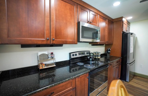 Brockton Apartment | Historic Sears & Roebuck River Home (Penthouse) The Village at Houser's Crossing