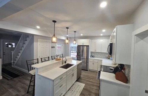 Kennebunkport House | Historic Seaward Cottage Located Mins of Dock Square