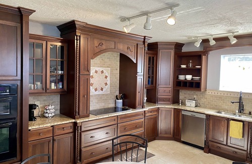Historic District Apartment | Historic Second Floor 2 Bedroom Apartment Kemp Estate