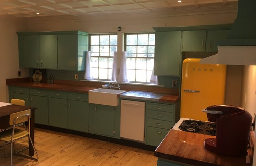 Woodstock Cottage | Historic Ski Lodge on 112-Acre Vineyard