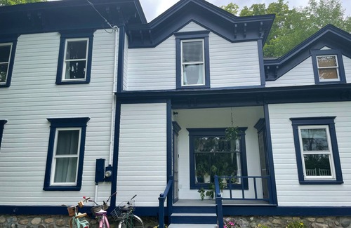 Northport House | Historic Skye House in the Heart of Northport