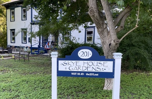 Northport House | Historic Skye House in the Heart of Northport
