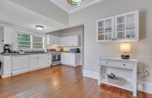 Statesboro House | Historic Southern Home - close to downtown and GSU