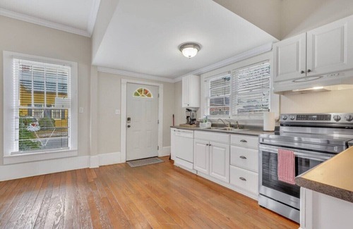 Statesboro House | Historic Southern Home - close to downtown and GSU