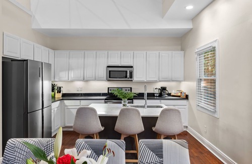 Cleveland Park House | HISTORIC SOUTHERN RETREAT 6 MINUTES TO DOWNTOWN & BROADWAY