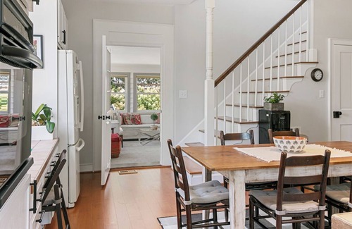 Upperville House | Historic spacious home in the heart of Upperville, VA