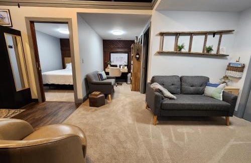 Springville Apartment | Historic Springville Train Depot Inn Hotel Apartment