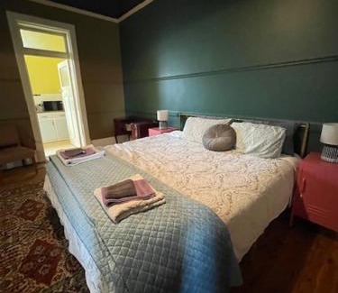 Narrandera Hotel | HISTORIC STAR LODGE and STATION MASTERS HOUSE NARRANDERA