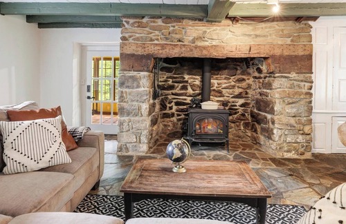 Round Hill Other | Historic Stone Farmhouse 15Acres