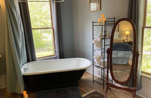 Magnolia Bed & Breakfast | Historic Suite 2